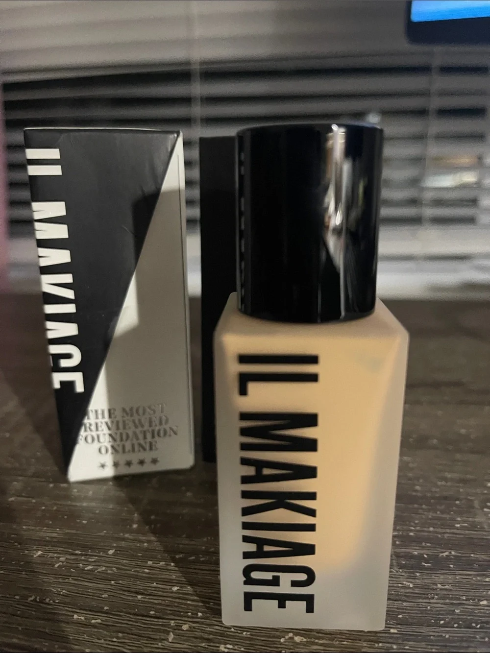 NIB- Lot of 2- Il Makiage